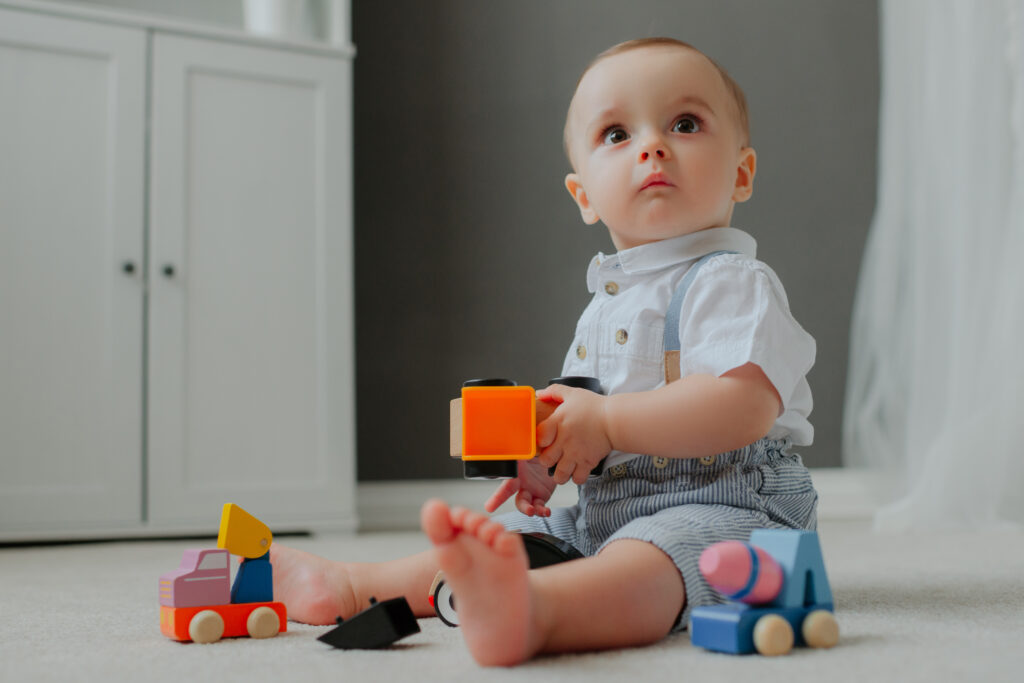 ¿A qué edad tu bebé debe sentarse? bebe deba sentarse